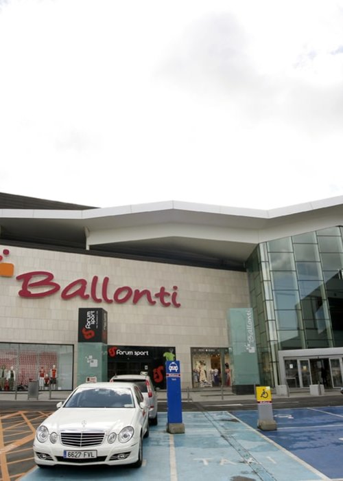Centro Comercial Ballonti 1